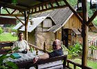 Thailand, Laos Aug02 081  Fritz og John i en stille stund ved restaurant Mae Sai Guesthouse Thailand